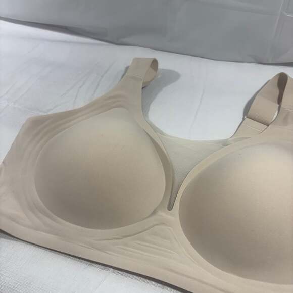 Women’s Seamless Full Coverage Bra Beige Nude Size 3XL Wireless Padded Comfort - Picture 4 of 10